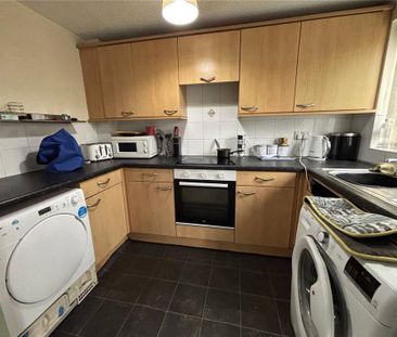 2 bedroom flat to rent - Photo 6