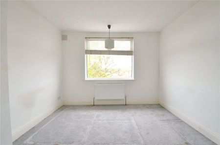 4 bedroom terraced house to rent - Photo 2