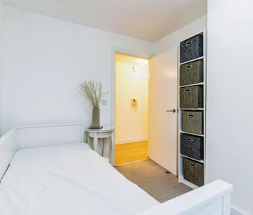 2 bedroom apartment to rent - Photo 6