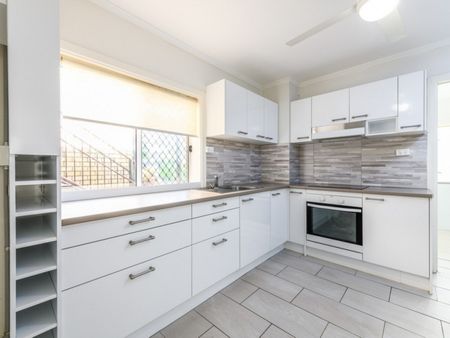 2/16 Sutherland Avenue, Labrador - Photo 5
