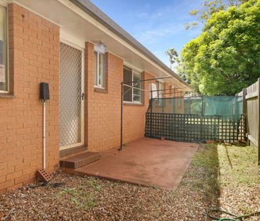 Tidy Unit in Darling Heights - Photo 3