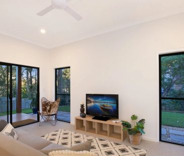 Luxury Executive Residence where Sophistication Meets Comfort - Photo 2