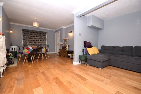 3, Oakroyd Fold, Churwell, Morley, Leeds, LS27 7YH - Photo 4