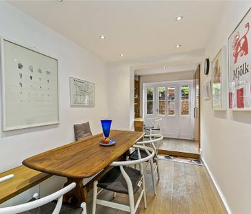 2 bedroom terraced house to rent - Photo 4