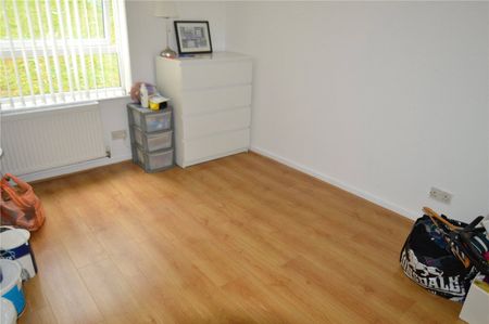 Montana Close, South Croydon, CR2 - Photo 3