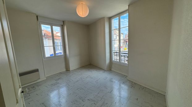 HYPER CENTRE quartier FOIRAIL et proche Universités T2 450 € cc, - Photo 1