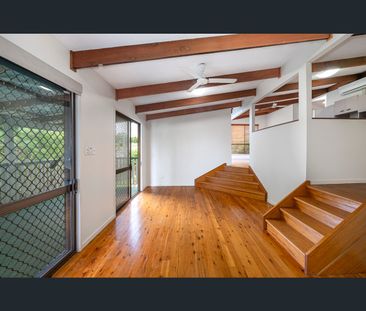 101 Redwood Street, Stafford Heights, Qld 4053 - Photo 3