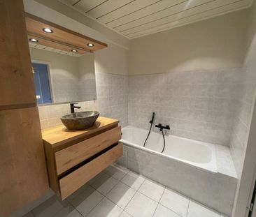 Gerenoveerd 2 slaapkamer appartement met zicht op de duinen - Photo 3