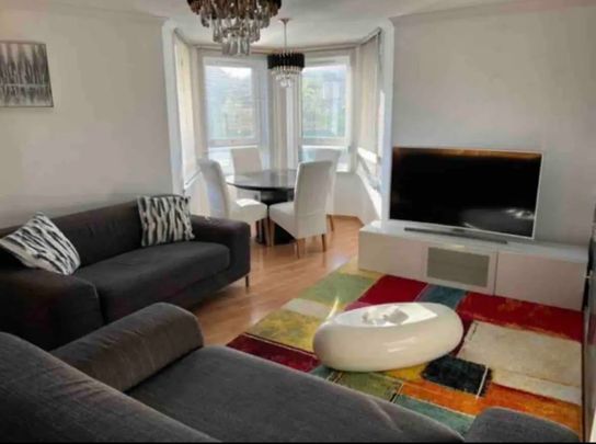 3 Bed Flat, Milnpark Gardens, G41 - Photo 1