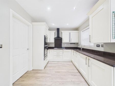 3 bedroom detached house to rent - Photo 5