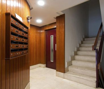 Carrer Ermita, Valencia, Valencian Community 46007 - Photo 5