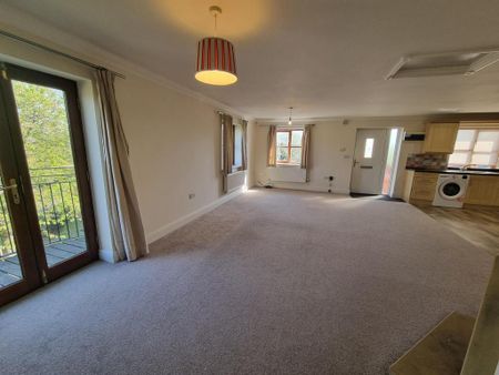 2 bedroom flat to rent - Photo 4