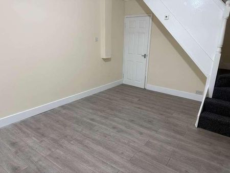 Knighton Lane, Leicester, LE2 - Photo 5