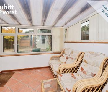 4 bedroom end of terrace house to rent - Photo 1