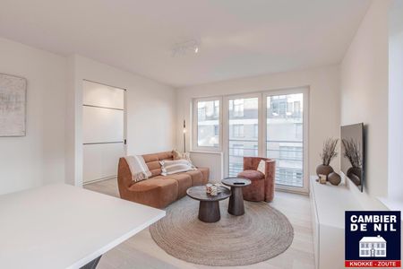 Gerenoveerd en centraal gelegen hoekappartement - Photo 3