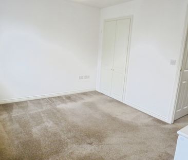 Elmcroft Close, Bury St. Edmunds, Beck Row - Photo 3