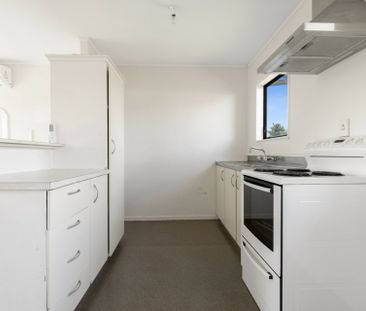 A CUTE HOME - Photo 6