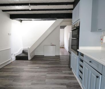 3 bedroom terraced house to rent - Photo 6