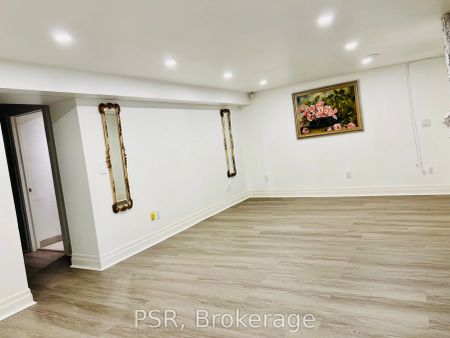 2B Roycrest Avenue #Bsmt - Photo 4