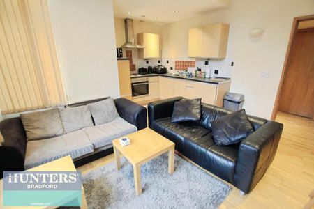 2 bedroom apartment to rent - Photo 3