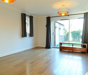 3 bedroom end of terrace house to rent - Photo 1