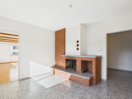 A home full of joy and vitality - Photo 2