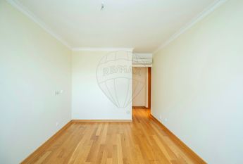 Apartamento T4 em Lisboa