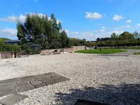 2 bedroom bungalow to rent - Photo 4