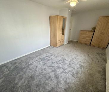 Colne Avenue, SO16 - Photo 1