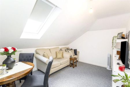 1 bedroom flat to rent - Photo 2