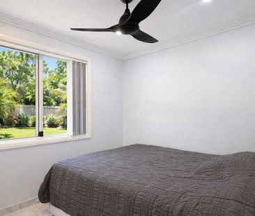 Modern & Spacious 2-Bedroom Granny Flat with Private Backyard - Photo 2