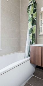 Bishop Kings Road, W14 8XD, London - Photo 3