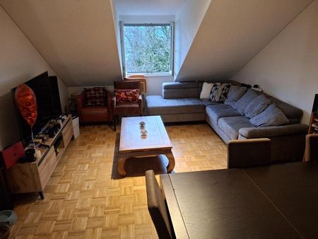 Bel appartement de 3 pièces situé au dernier étage avec vue sur le lac - Photo 4