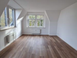 Schumannstr. 25, Wohnung 13 ~~~ Einbauküche der Vormieter gegen Entgelt, Balkon, Bad mit Wanne und Dusche, Gäste-WC, Multimediaspiegel im Bad, Stellplatz anmietbar - Photo 5