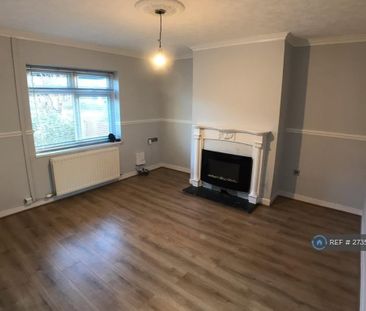 3 bedroom semi-detached house to rent - Photo 2