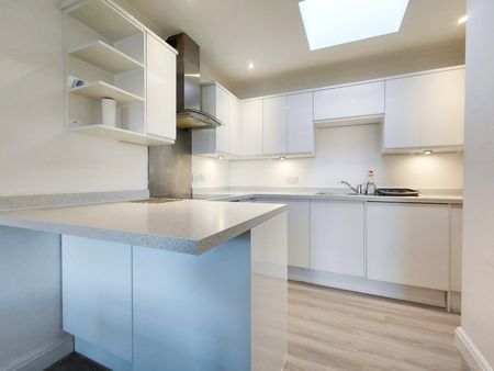 The Gables, Waldeck Road, London W13 - Photo 5