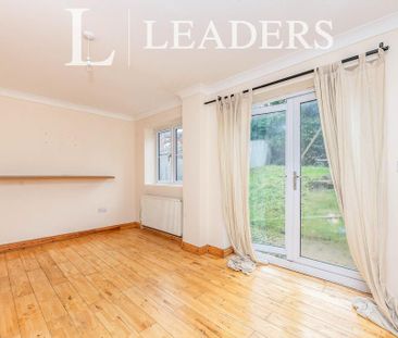 3 bedroom terraced house to rent - Photo 2