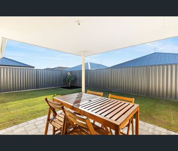 12 Segundo Street, Madora Bay, WA 6210 - Photo 1