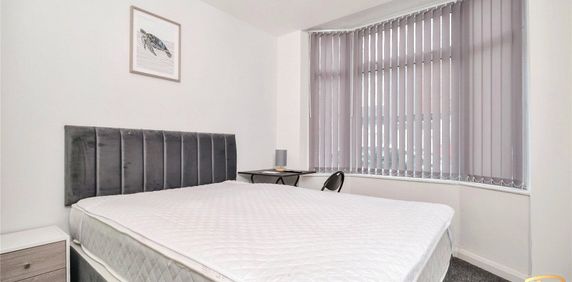 Room 1 - Photo 2