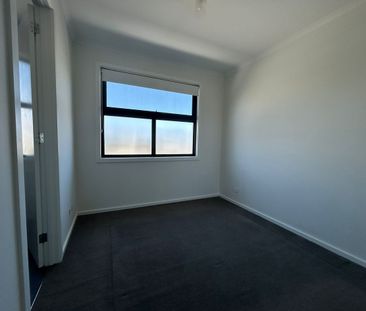 Comfort and Modern home - Photo 1