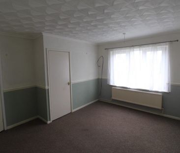 2 bedroom Flat To Let - Photo 4