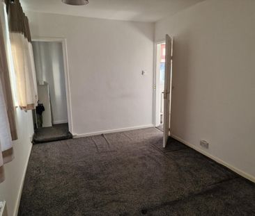 2 Bed Semi-Detached House, Belle Isle Road, LS10 - Photo 6