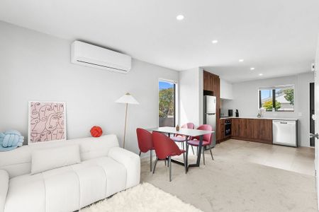 Modern 2BR Townhouse in Bishopdale - Photo 3