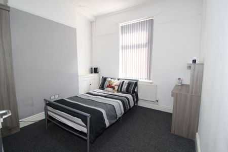 Kenmure Place, PRESTON, Lancashire PR1 6DD - Photo 2