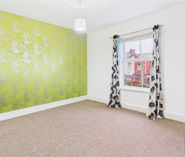 Glenmore Avenue, Stoke, Plymouth, Devon, PL2 - Photo 4