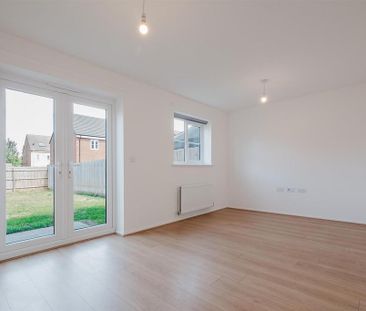 3 bedroom terraced house to rent - Photo 2