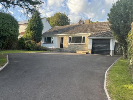 2 bedroom detached bungalow to rent - Photo 2
