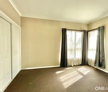 Family Home in Prime Location - Photo 3