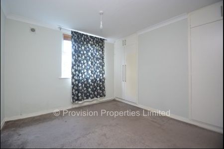 2 Bedroom Flat Foxhill Court Weetwood - Photo 3