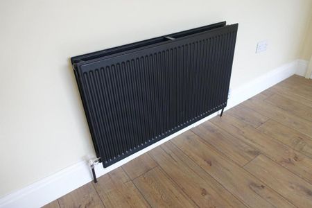 3 bedroom terraced house to rent - Photo 4